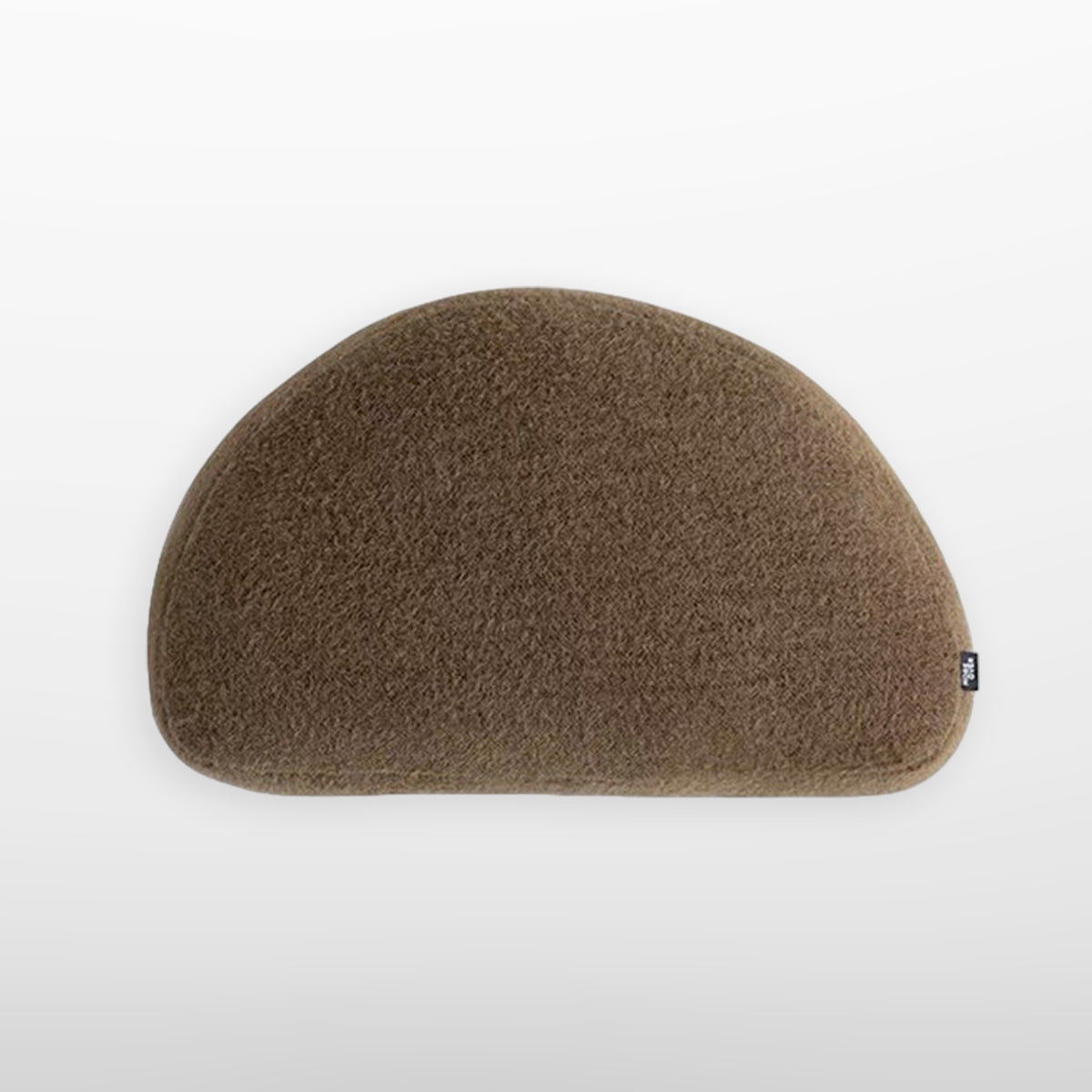 Teddy Cushion – Halfrond Fluwelen Sierkussen in Warmbruin