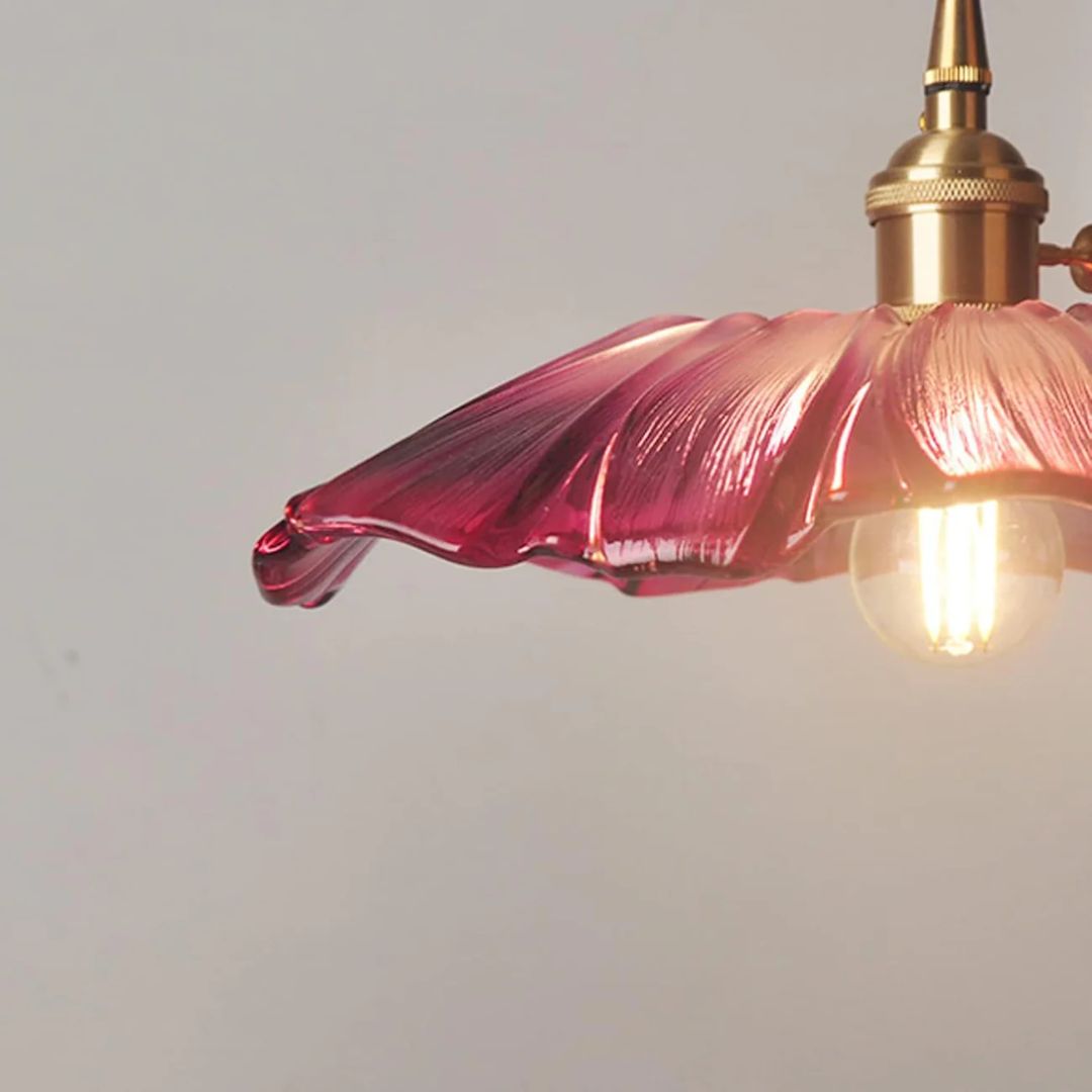 Glazen hanglamp met metalen fitting – Bonq