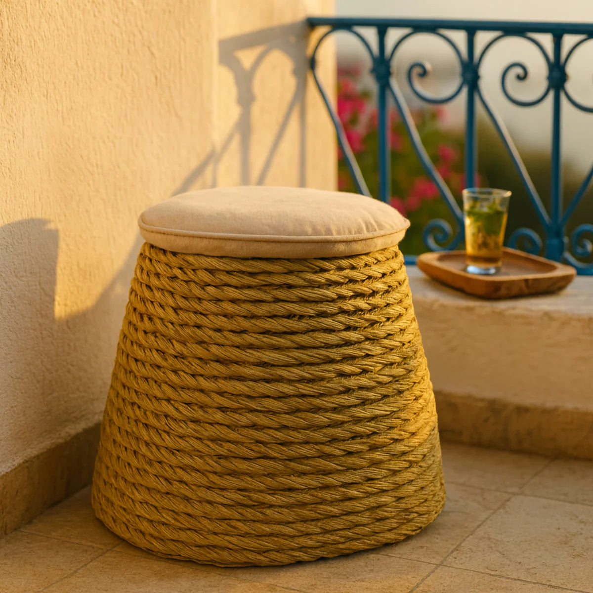 Sahira™ Halfa Tabouret – Bohemian & Functioneel Design