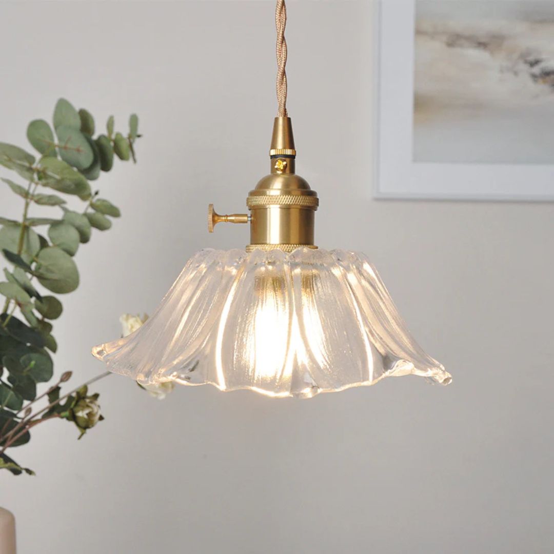 Glazen hanglamp met metalen fitting – Bonq
