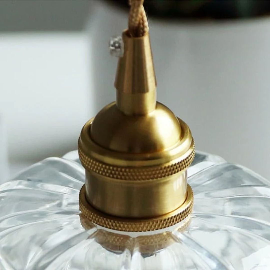 Glazen hanglamp met metalen fitting – Bonq