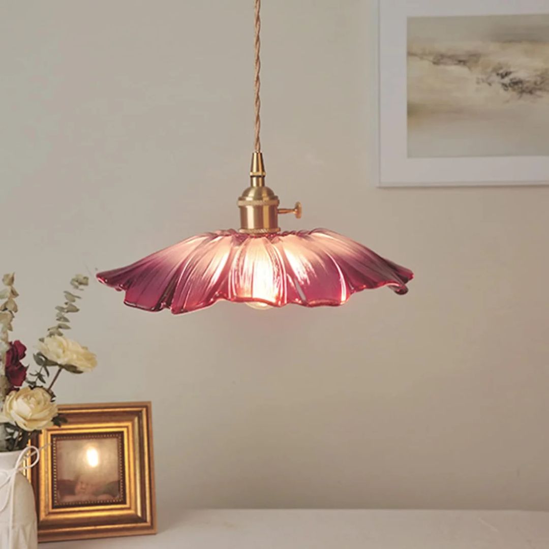 Glazen hanglamp met metalen fitting – Bonq