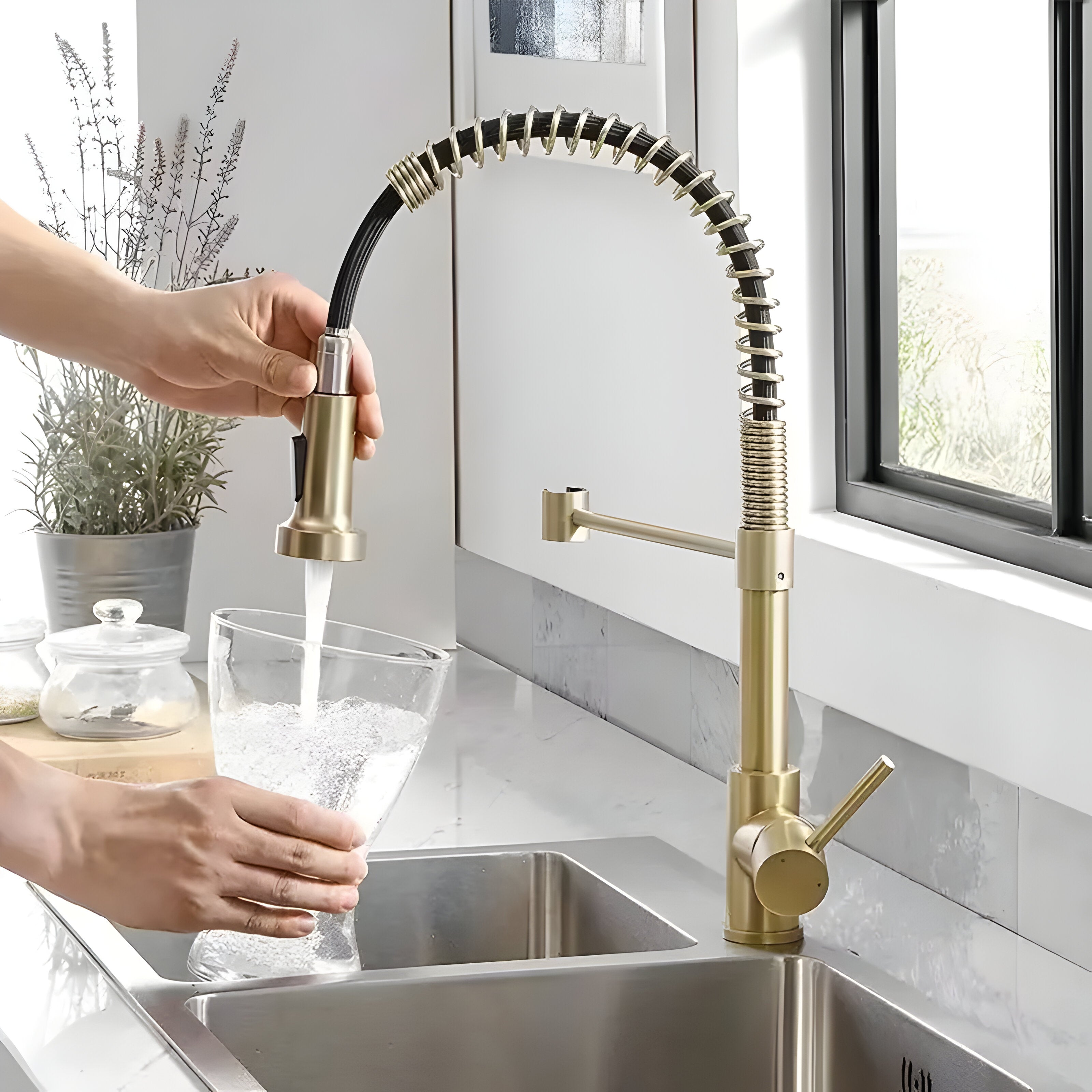 Aqua Nova Keukenmengkraan – Modern Design met Uittrekbare Sproeikop