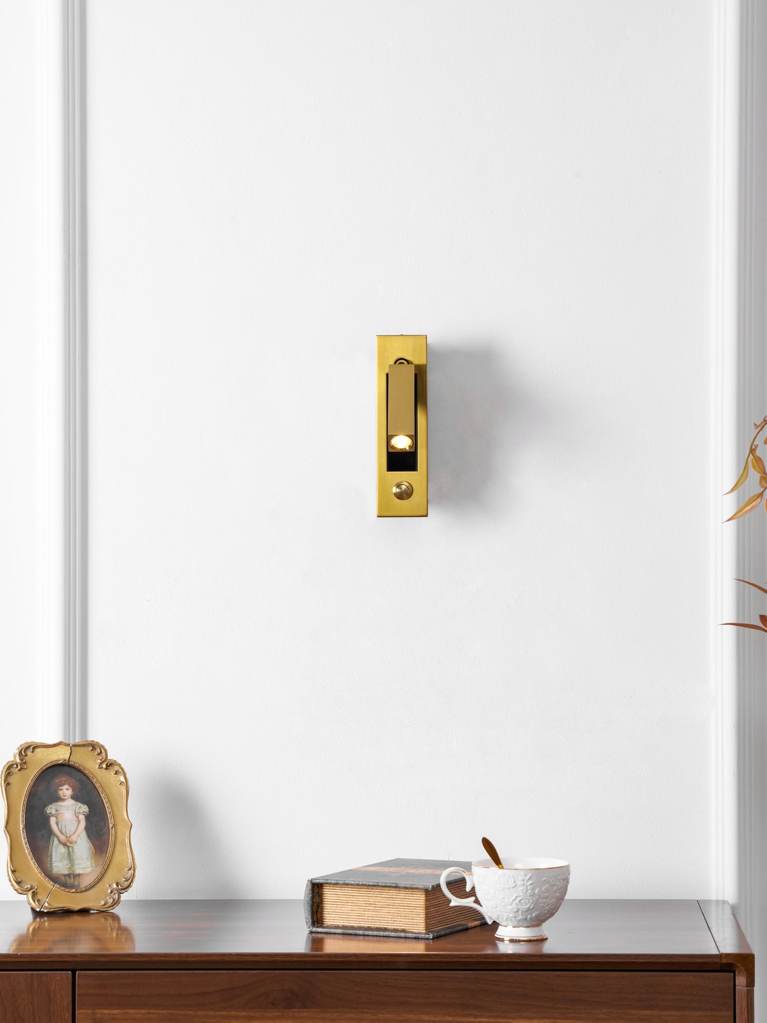 Noreva opklapbare LED wandlamp