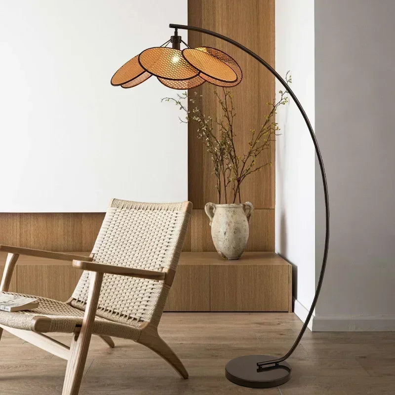 Calora™ Nordic Rotan LED Vloerlamp