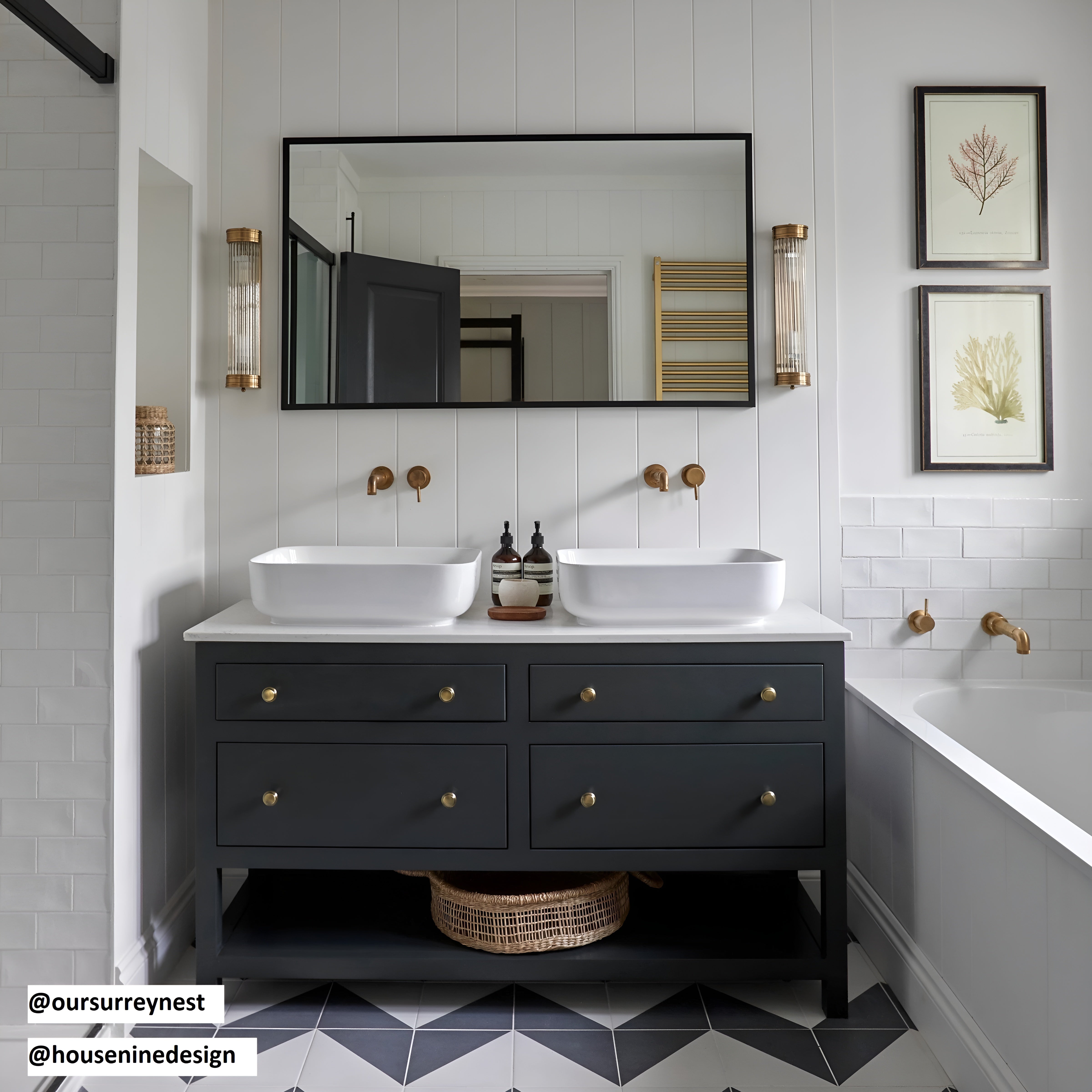 Celvéra – Art-Deco Wandlamp met Zachte Glans