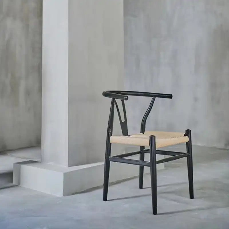Chaville Chair – Klassieke Houten Stoel met Y-Rugleuning en Rotan Zitting