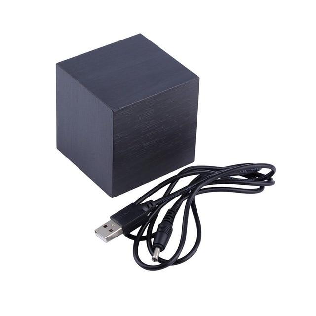 Plyra – Stijlvolle LED Wekker met Minimalistisch Design & Slimme Functies