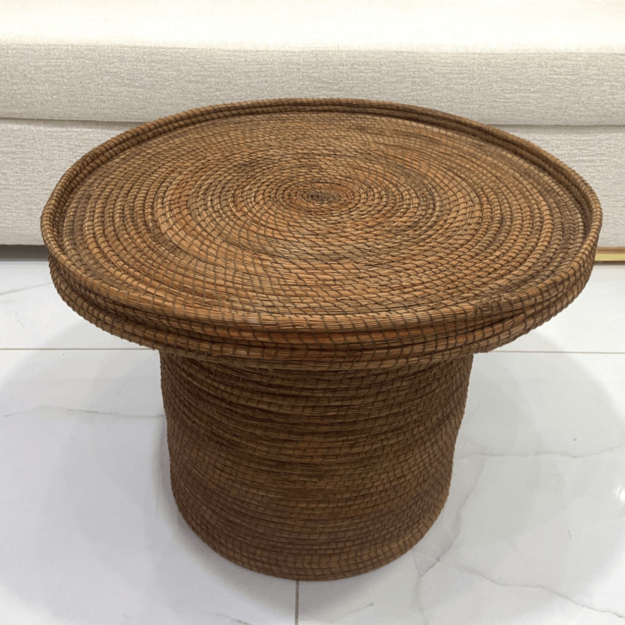 Tareva™ Halfa Tafel – Authentiek & Functioneel Design