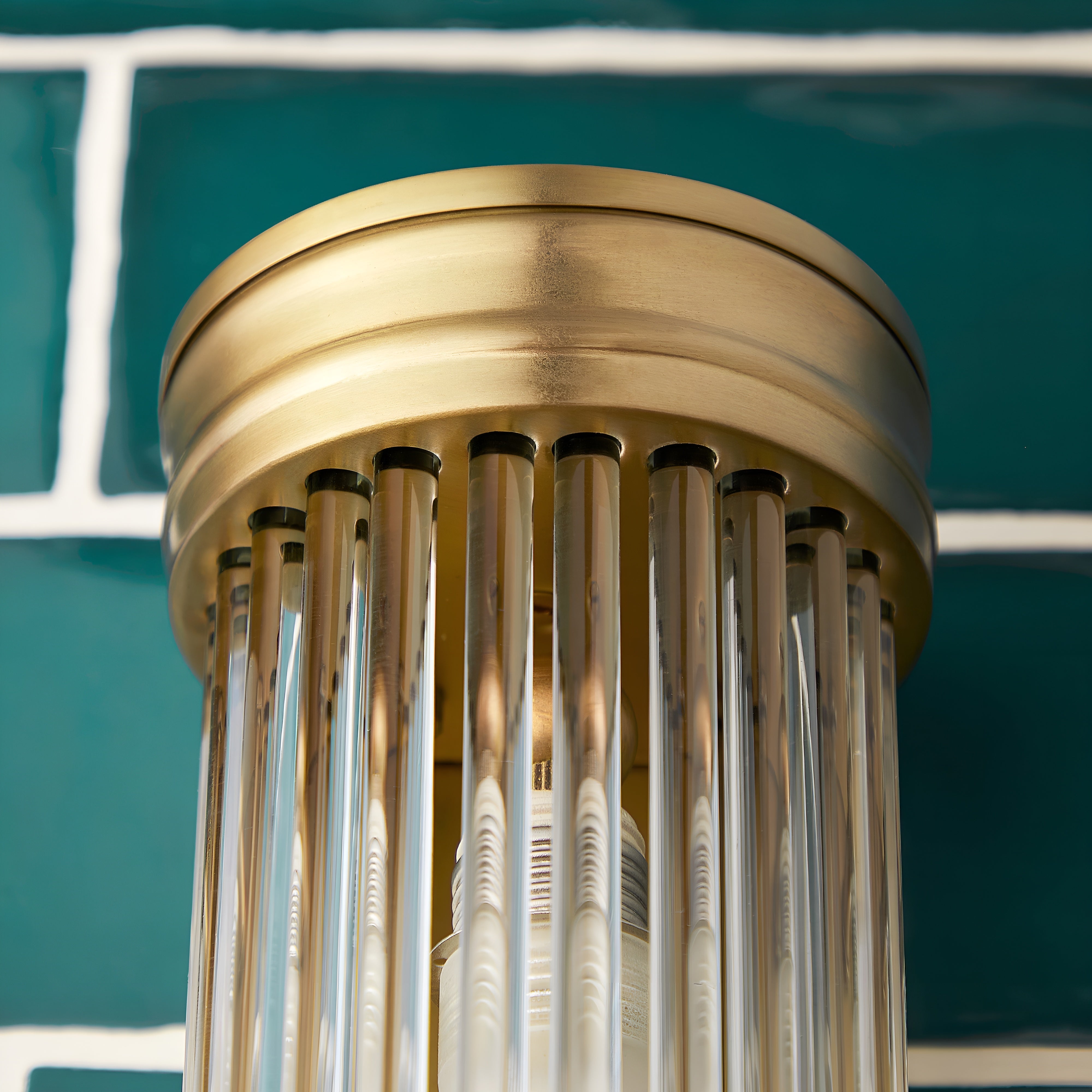 Celvéra – Art-Deco Wandlamp met Zachte Glans