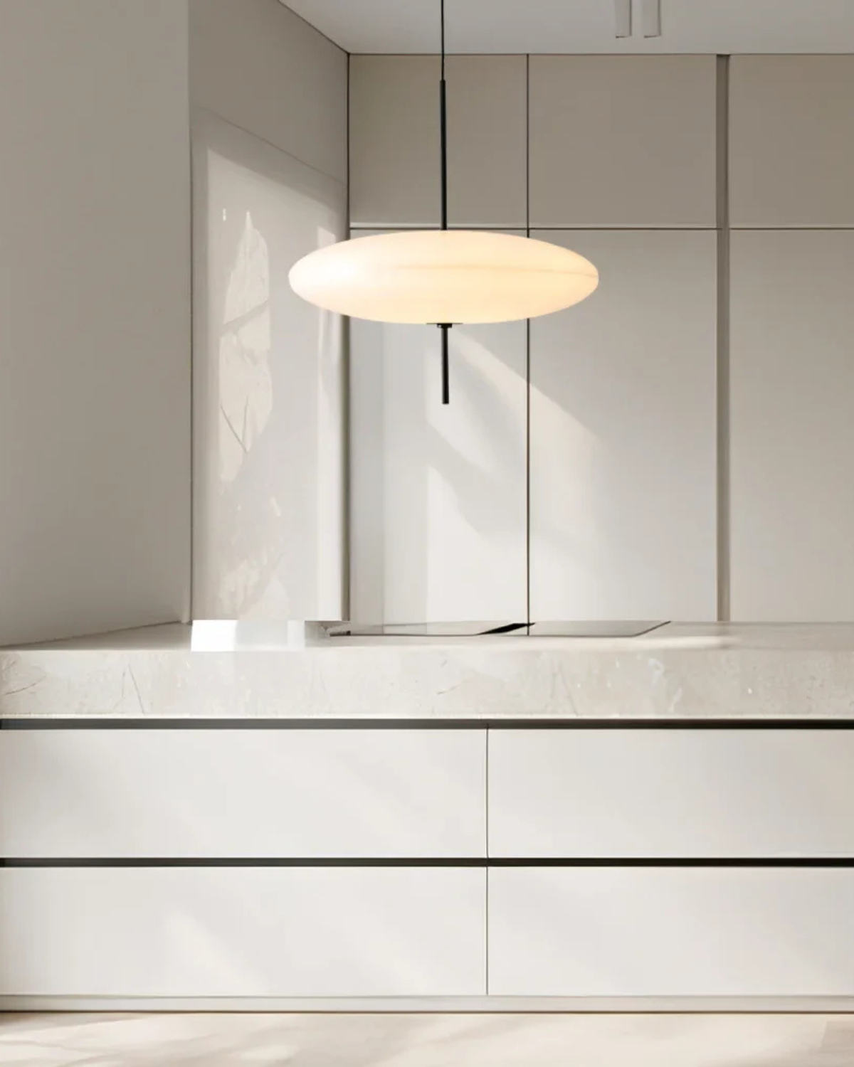 Hanglamp van acryl en ijzer  – Bonq