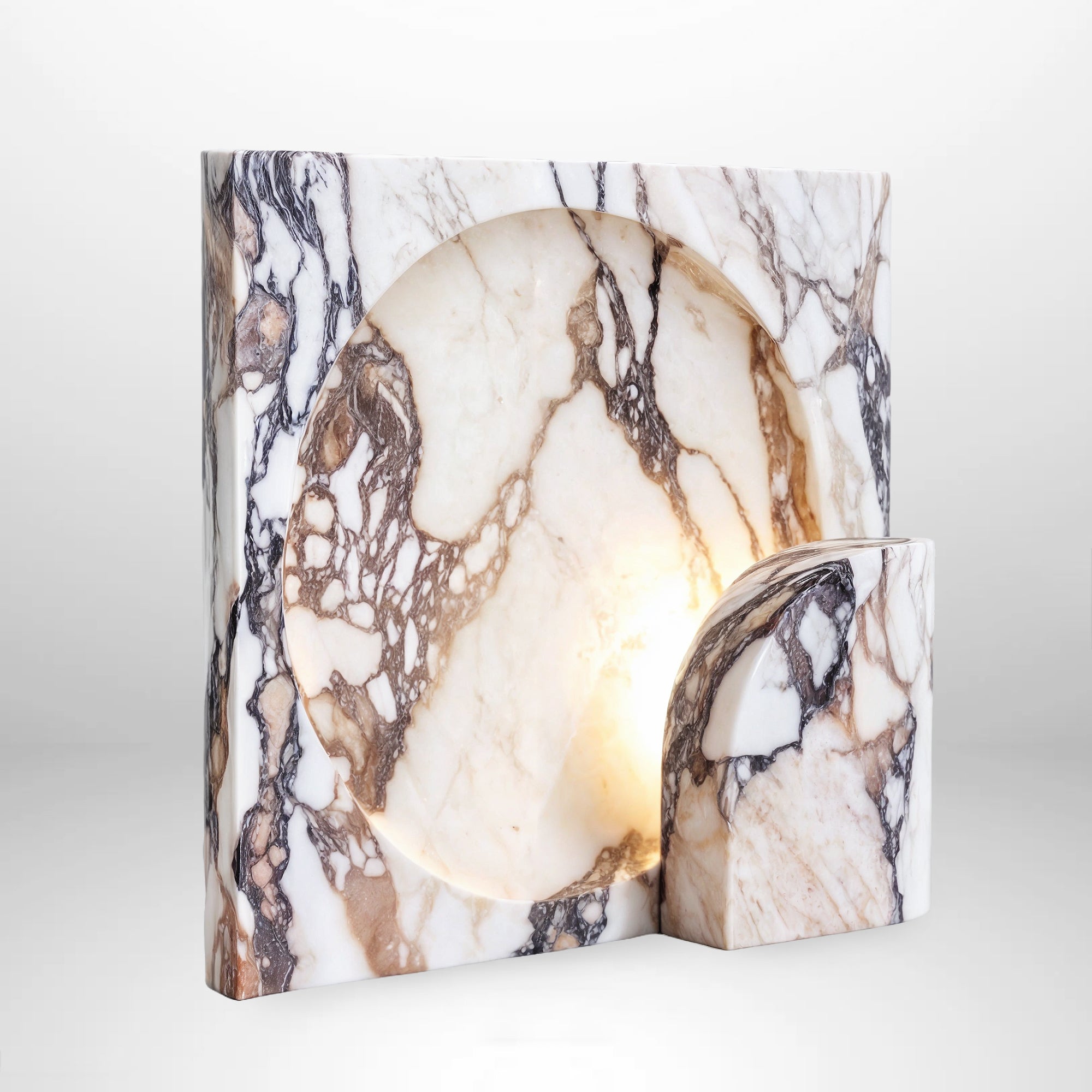 Divina – Calacatta lamp