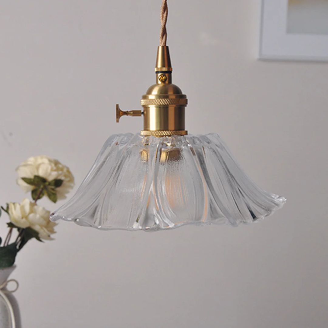 Glazen hanglamp met metalen fitting – Bonq