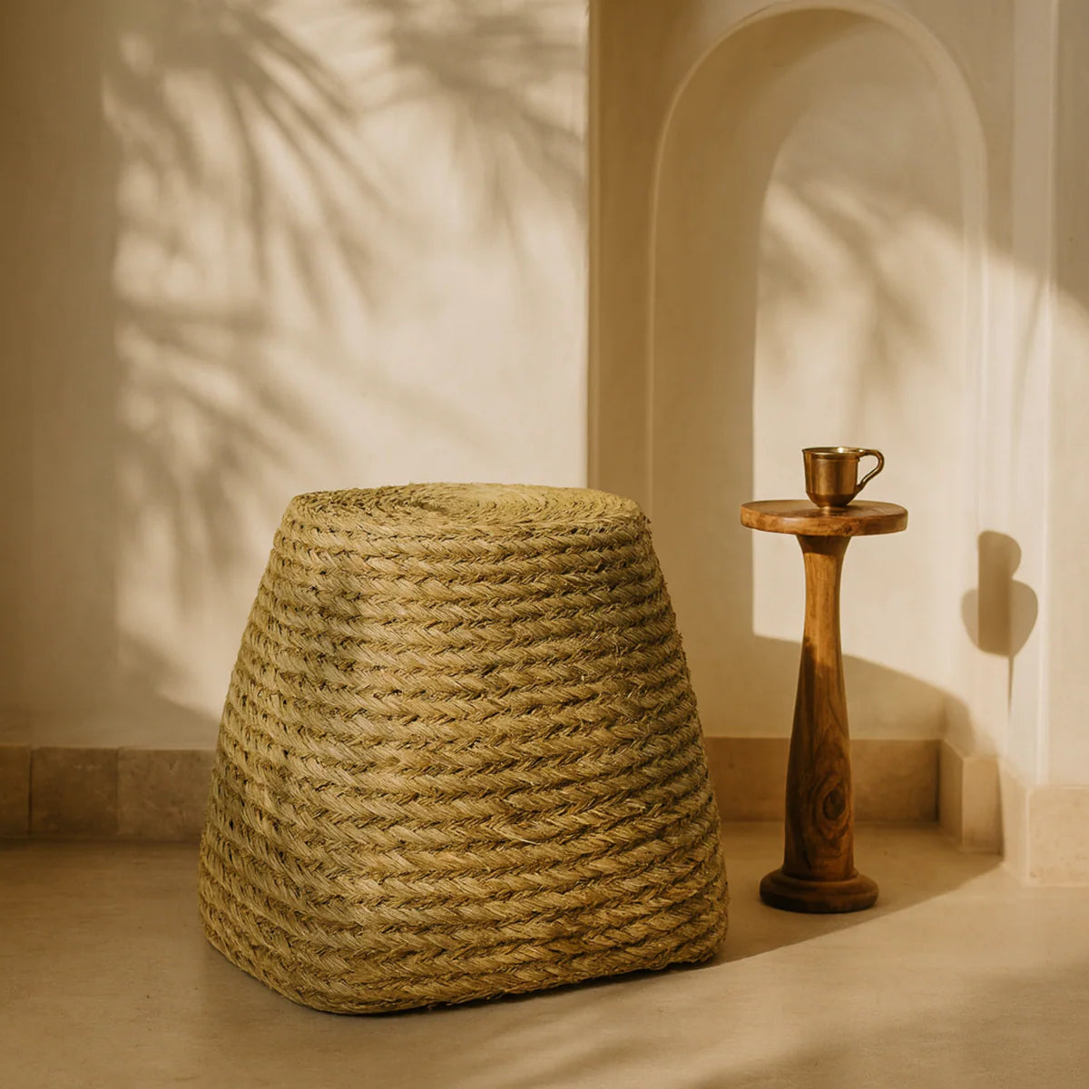 Sahira™ Halfa Tabouret – Bohemian & Functioneel Design