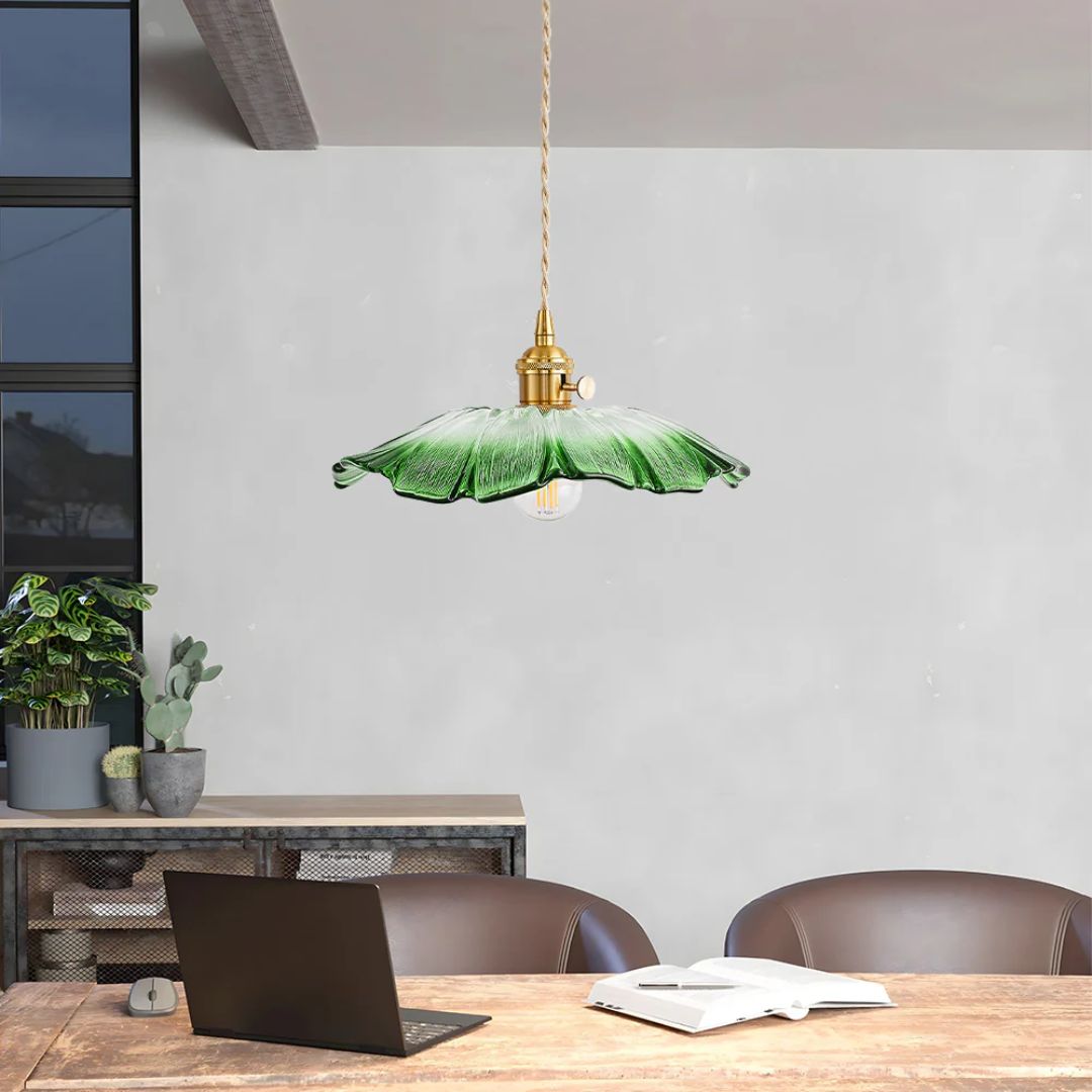 Glazen hanglamp met metalen fitting – Bonq