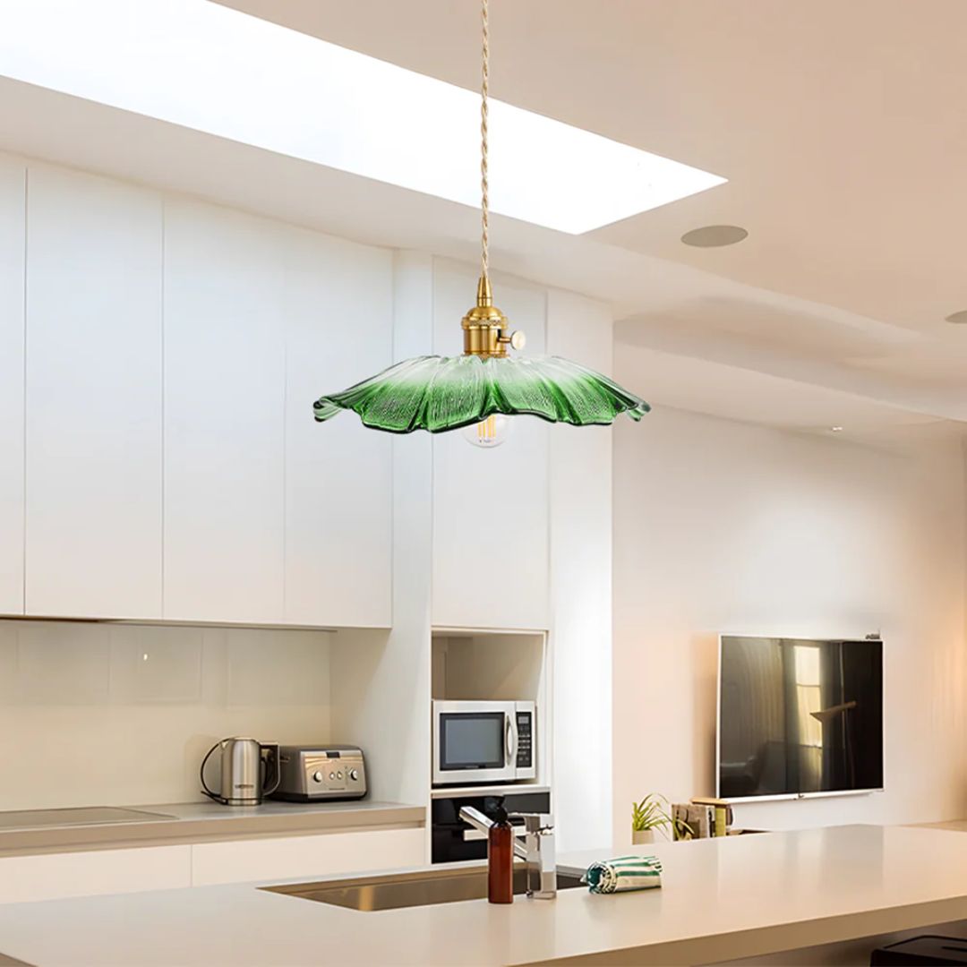 Glazen hanglamp met metalen fitting – Bonq