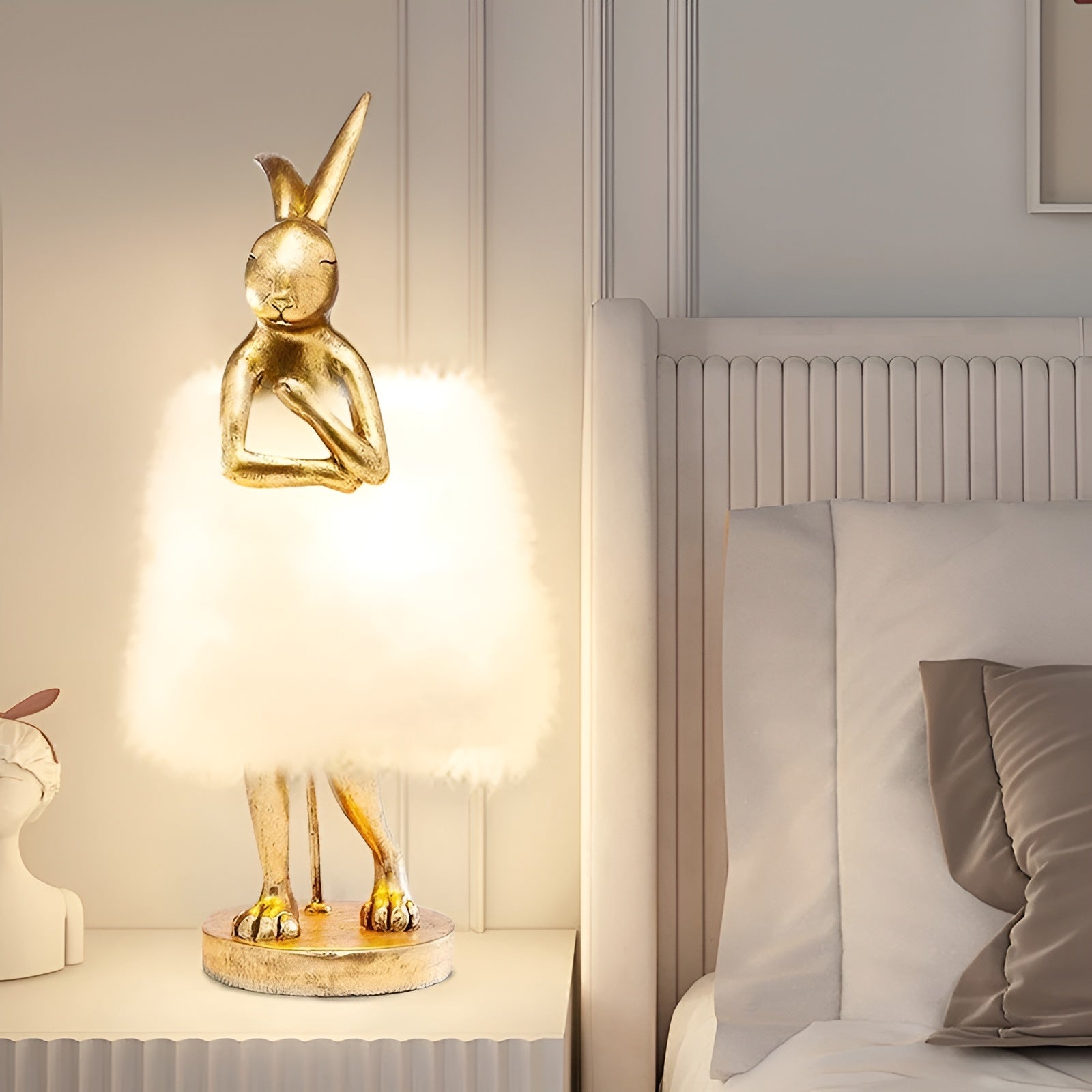 BunnyGlow – Speelse LED Tafellamp met Veeraccenten