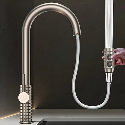 AureaArc – Antiek Messing Keukenmengkraan met Uittrekbare Sproeikop