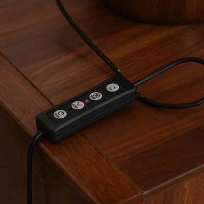 De Pirevo glazen tafellamp is een verfijnde combinatie van glas, messing en hout