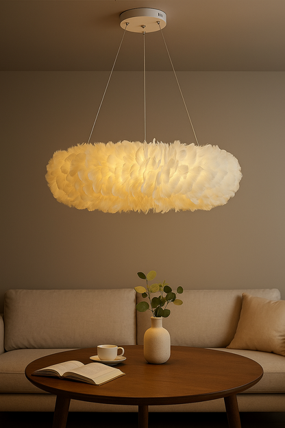 Fiora – Moderne Romantische Veer Chandelier