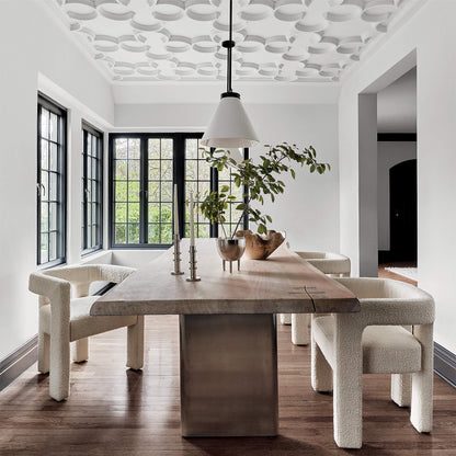 Lumière Chair – Moderne Bouclé Fauteuil met Omhullend Design