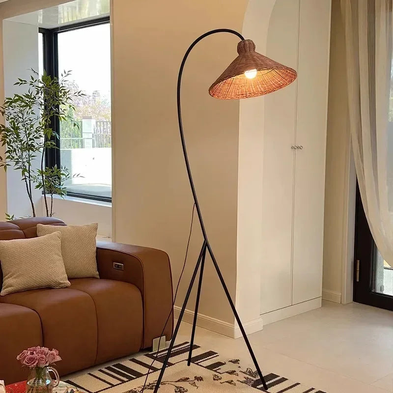 Elyra™ Minimalistische Rotan Vloerlamp