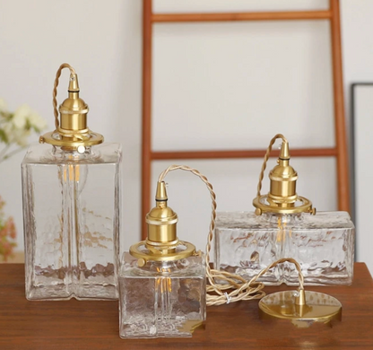 Hanglamp van glas met gouden snoer – Bonq