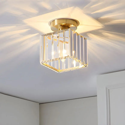 Delyra – Moderne Plafondlamp met Kristallen Gloed