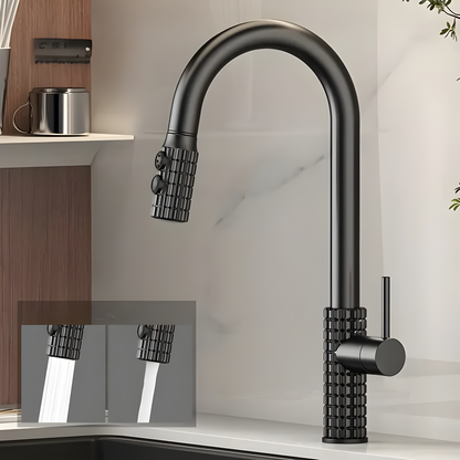 AureaArc – Antiek Messing Keukenmengkraan met Uittrekbare Sproeikop