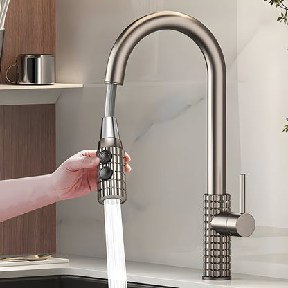 AureaArc – Antiek Messing Keukenmengkraan met Uittrekbare Sproeikop