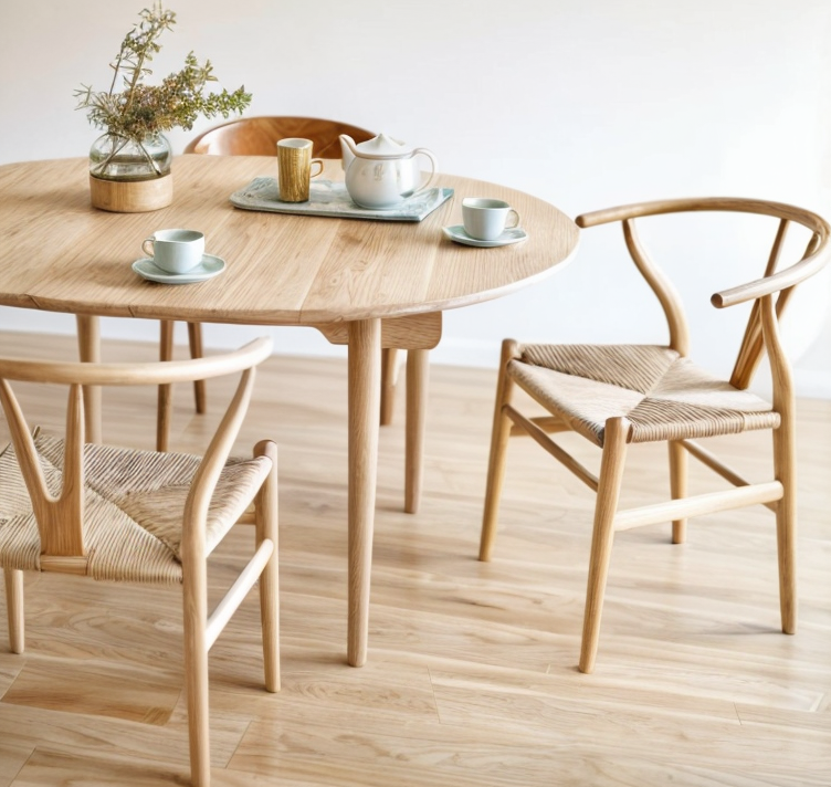 Chaville Chair – Klassieke Houten Stoel met Y-Rugleuning en Rotan Zitting