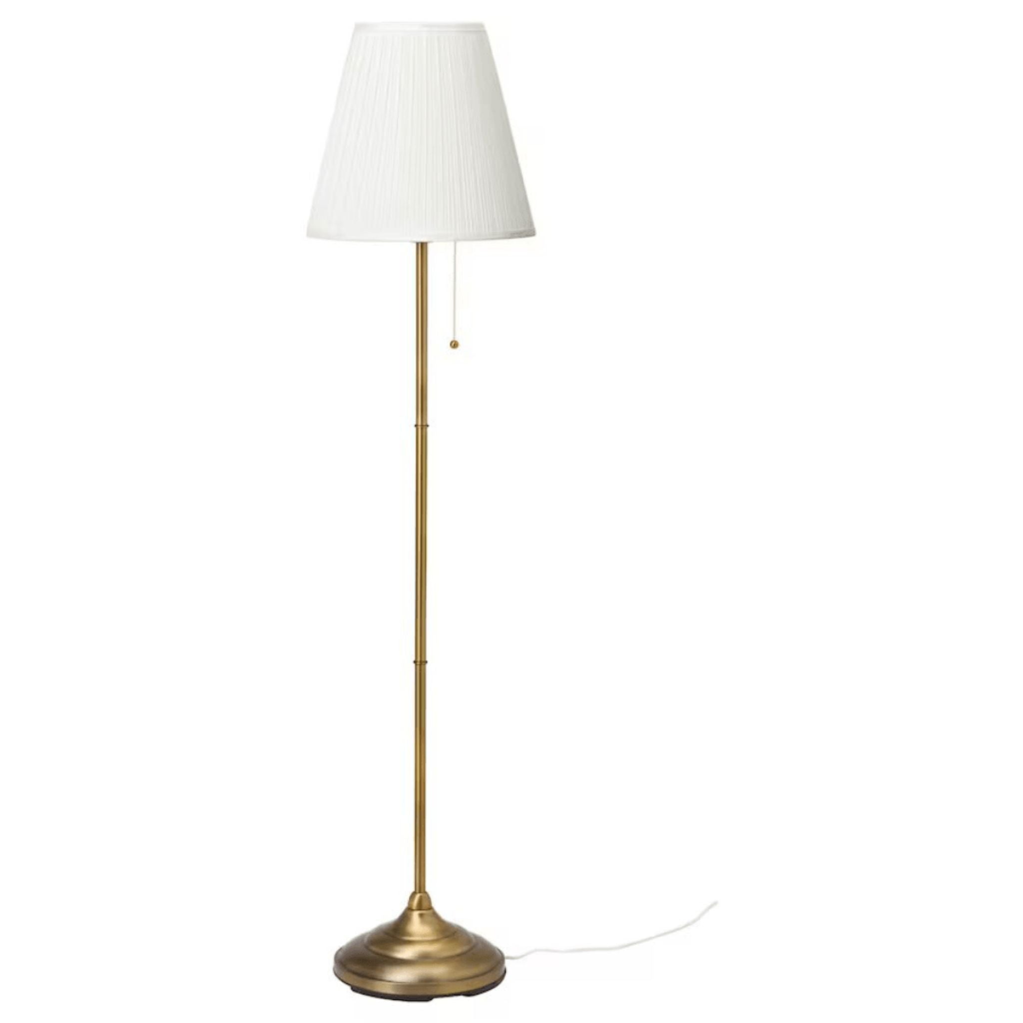 Lampadaire IKEA | Éclairage Polyvalent & Moderne | Fiolla Home