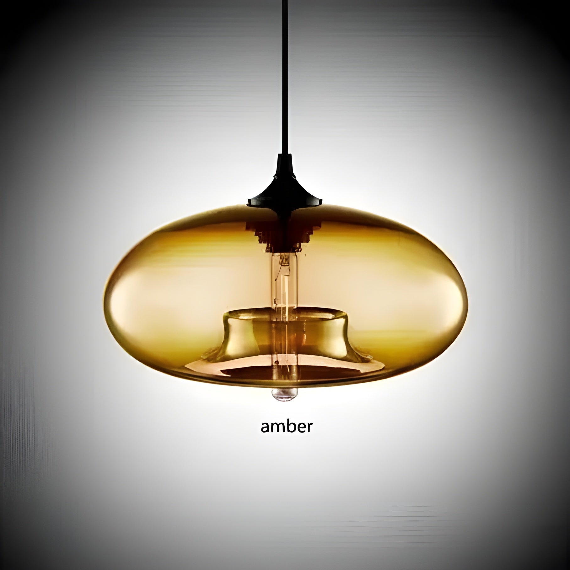 AuroraGlass Light – Kleurrijke Glazen Hanglamp in Scandinavisch Design