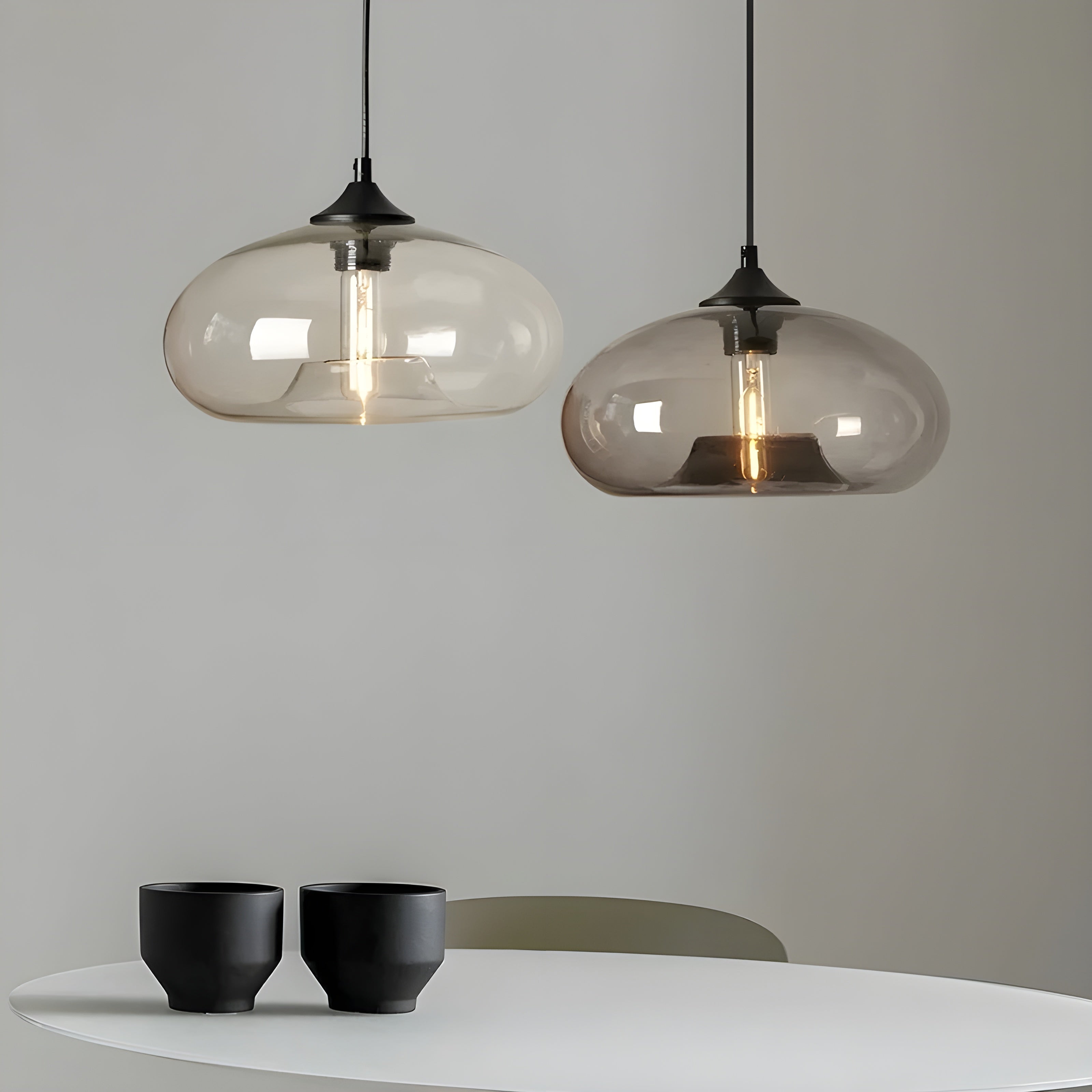 AuroraGlass Light – Kleurrijke Glazen Hanglamp in Scandinavisch Design