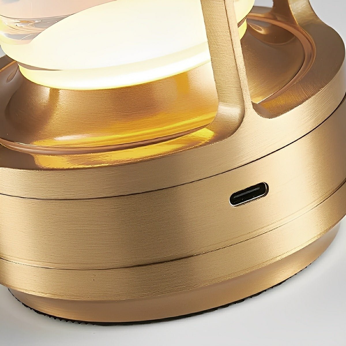 tafellamp van aluminium en acryl – Bonq