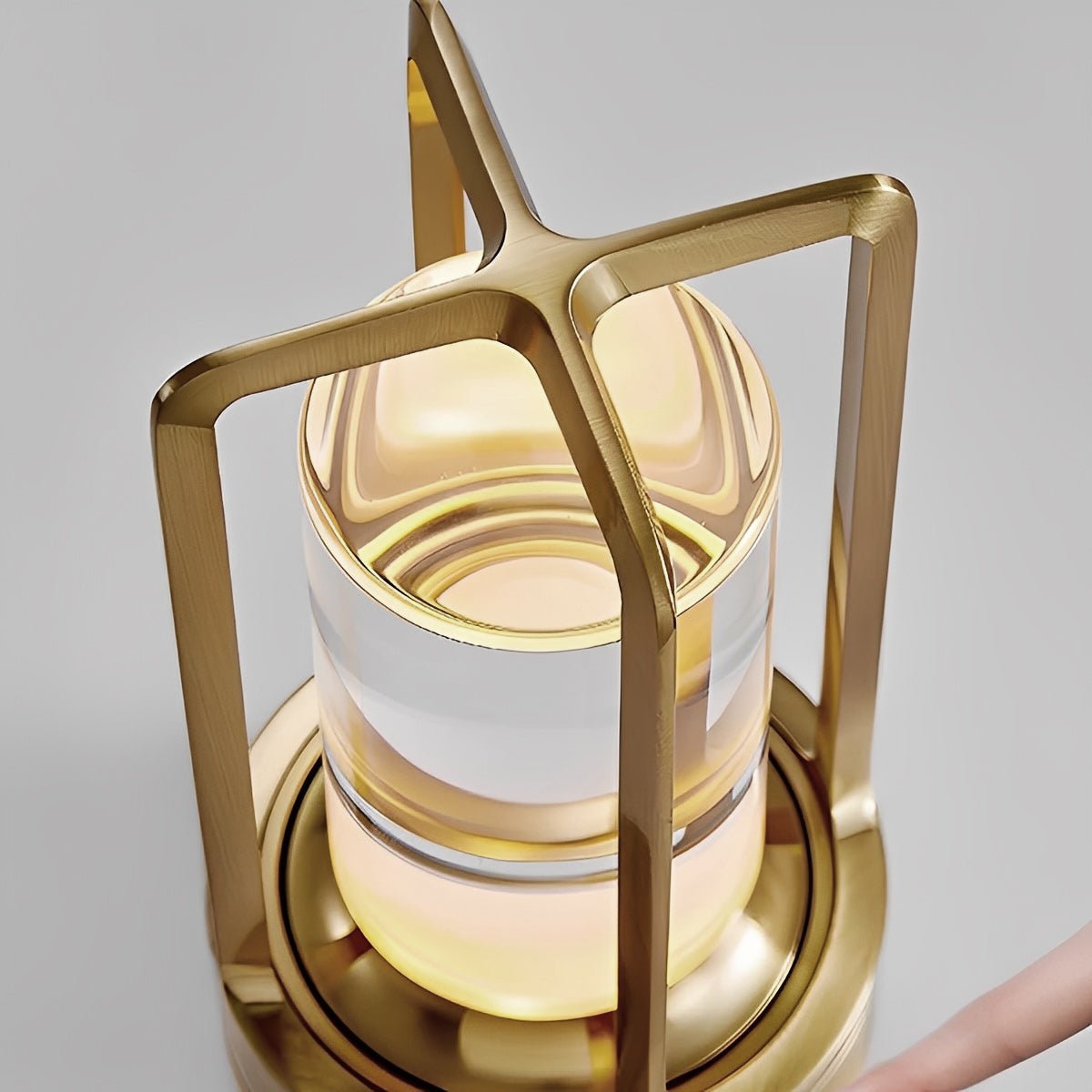 tafellamp van aluminium en acryl – Bonq