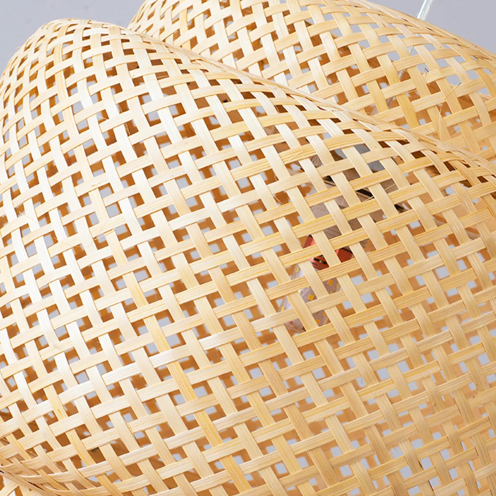 Rieten hanglamp – Natuurlijke elegantie met warme sfeerverlichting