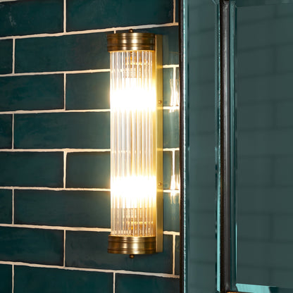 Celvéra – Art-Deco Wandlamp met Zachte Glans